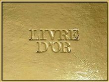 Libro de oro dorado